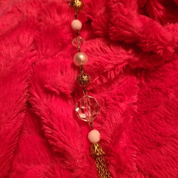 Faux pearls, gold, white and clear necklace - Picture 2 of 2